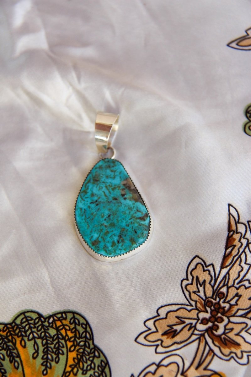 Goliad Turquoise Necklace Pendant - Horseshoe J & Co.