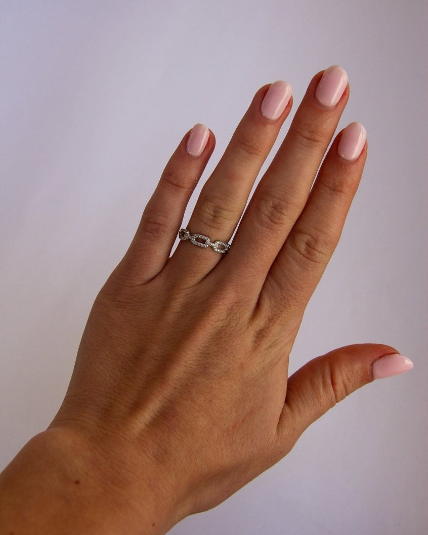 Lincoln Pavé Link Ring - Horseshoe J & Co.