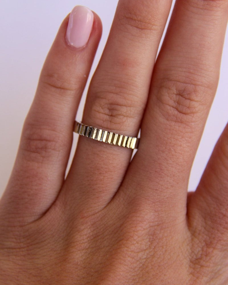 Noxon Ridged Ring - Horseshoe J & Co.