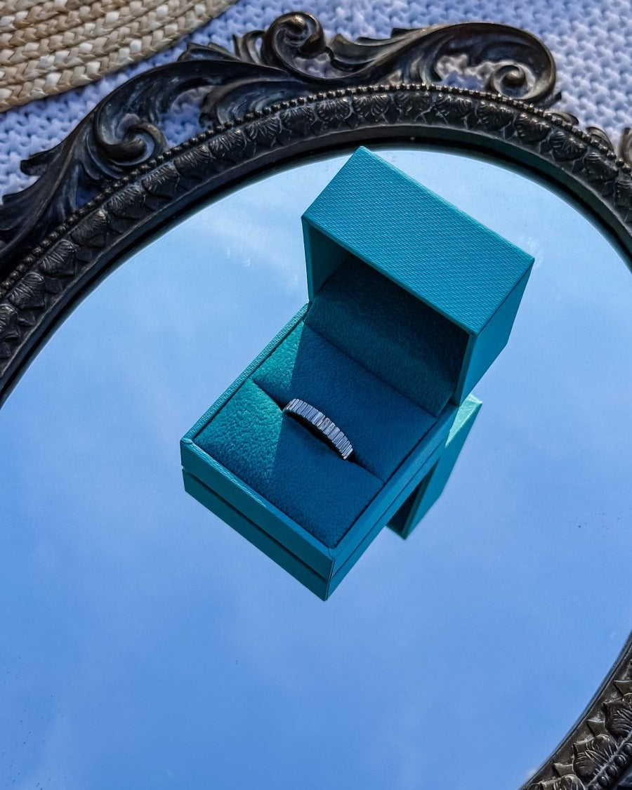 Noxon Ridged Ring - Horseshoe J & Co.
