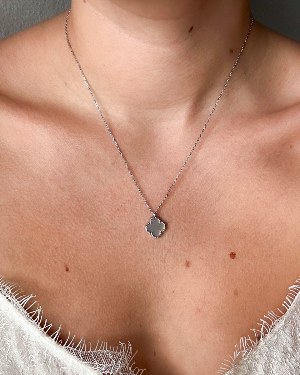 Nye Mother of Pearl Clover Necklace - Horseshoe J & Co.