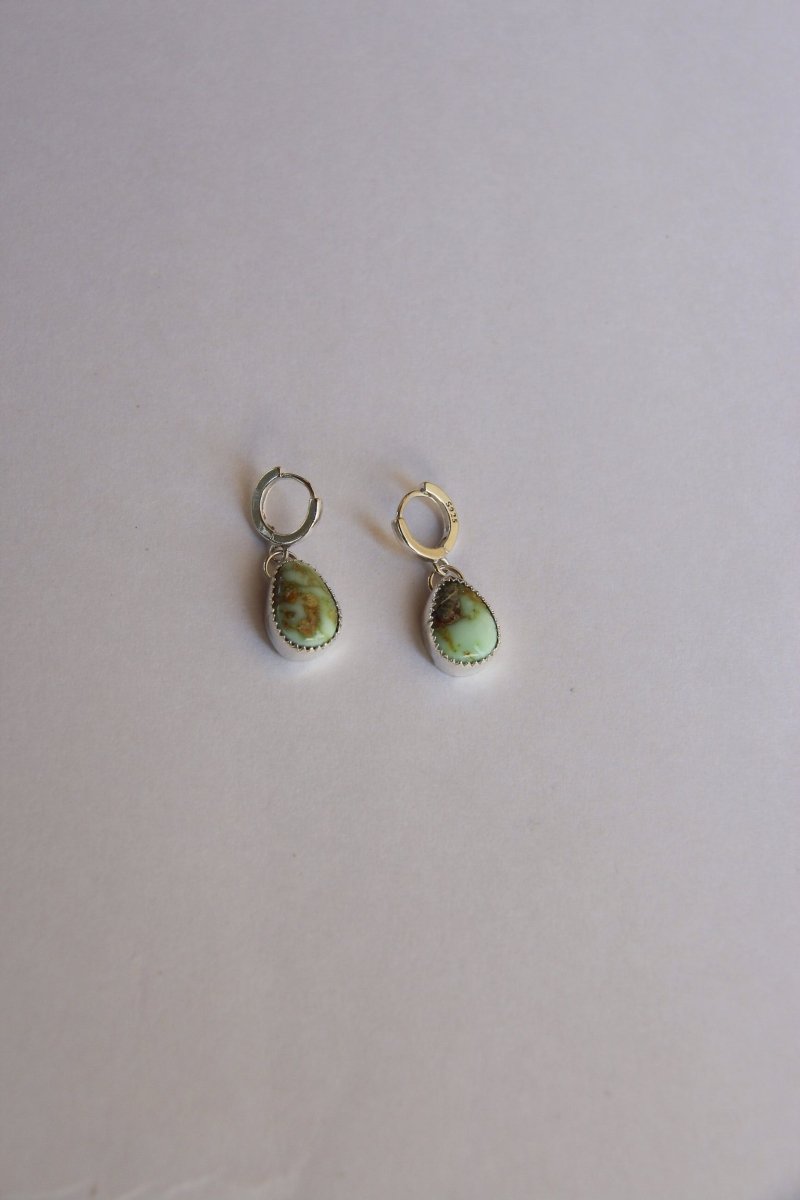 Deaver Palomino Huggie Earrings - Horseshoe J & Co.