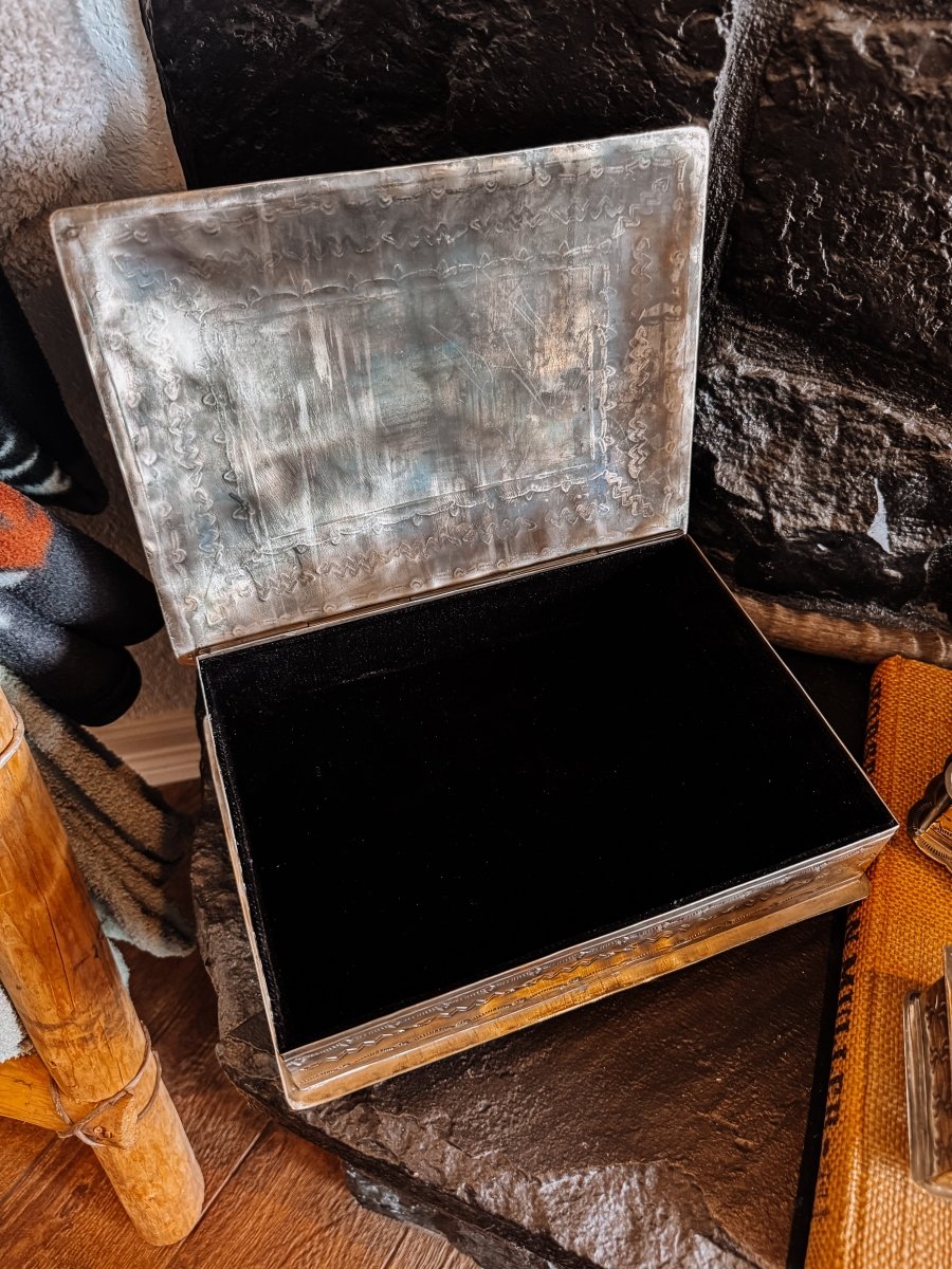 Ellis Stamped Box With Turquoise - Horseshoe J & Co.