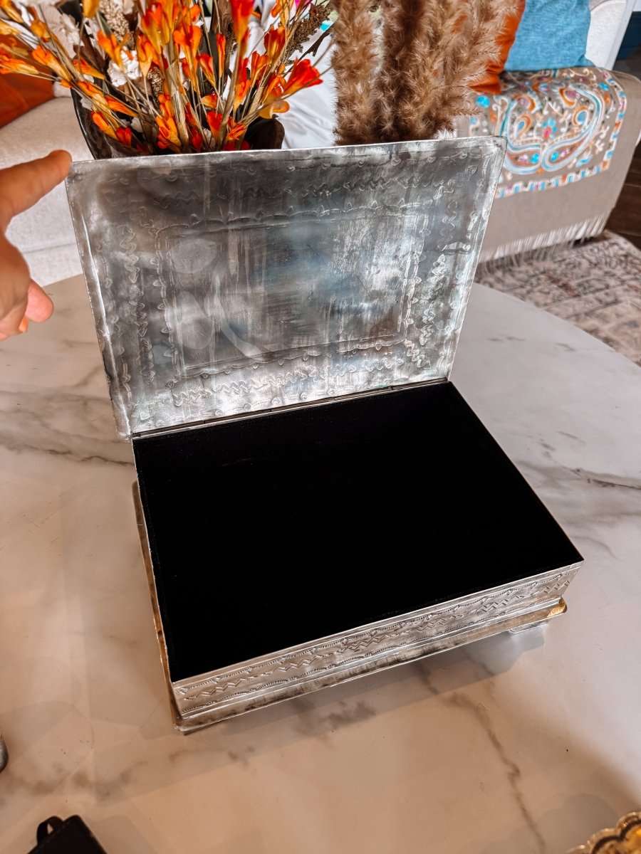 Ellis Stamped Box With Turquoise - Horseshoe J & Co.