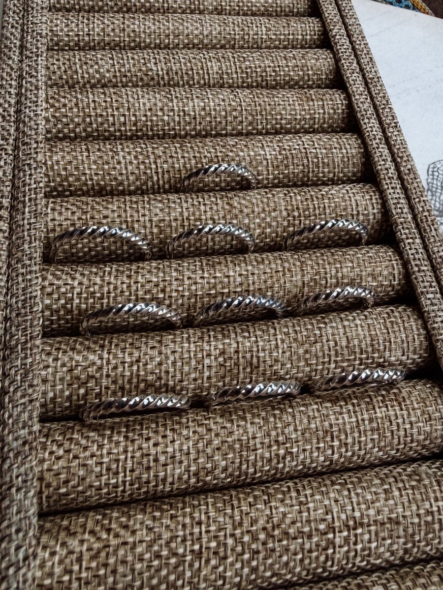 Fallon Twist Ring - Horseshoe J & Co.