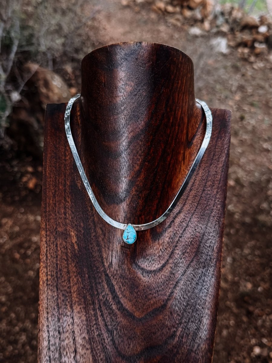 Linden Herringbone Stone Necklace - Horseshoe J & Co.