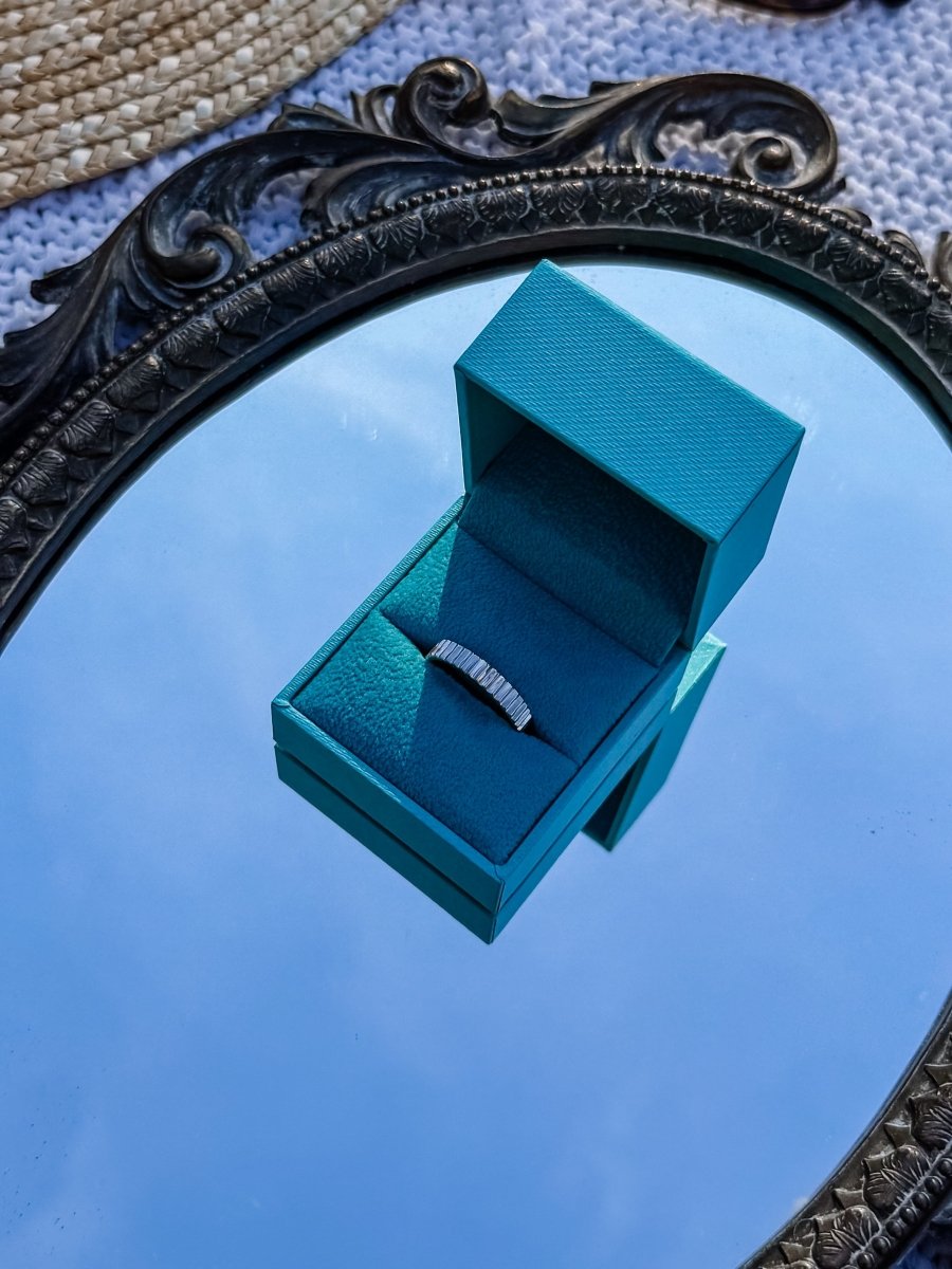 Noxon Ridged Ring - Horseshoe J & Co.