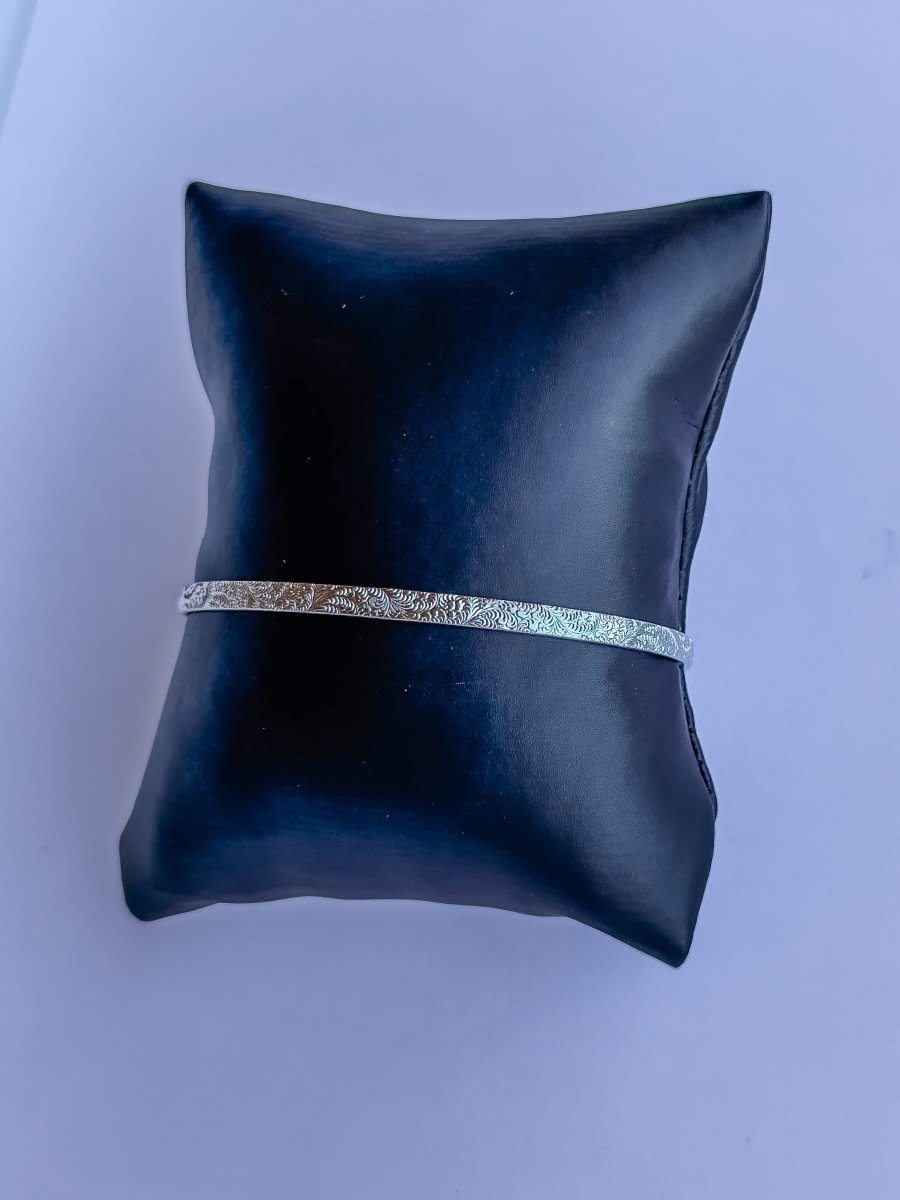 Olton Patterned Cuff - Horseshoe J & Co.
