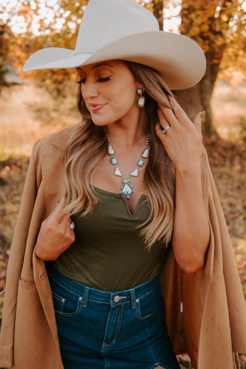 Overton Sonoran Gold/White Buffalo Necklace + Earring Set - Horseshoe J & Co.