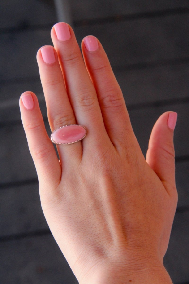 Poston Pink Conch Horizontal Ring - Horseshoe J & Co.