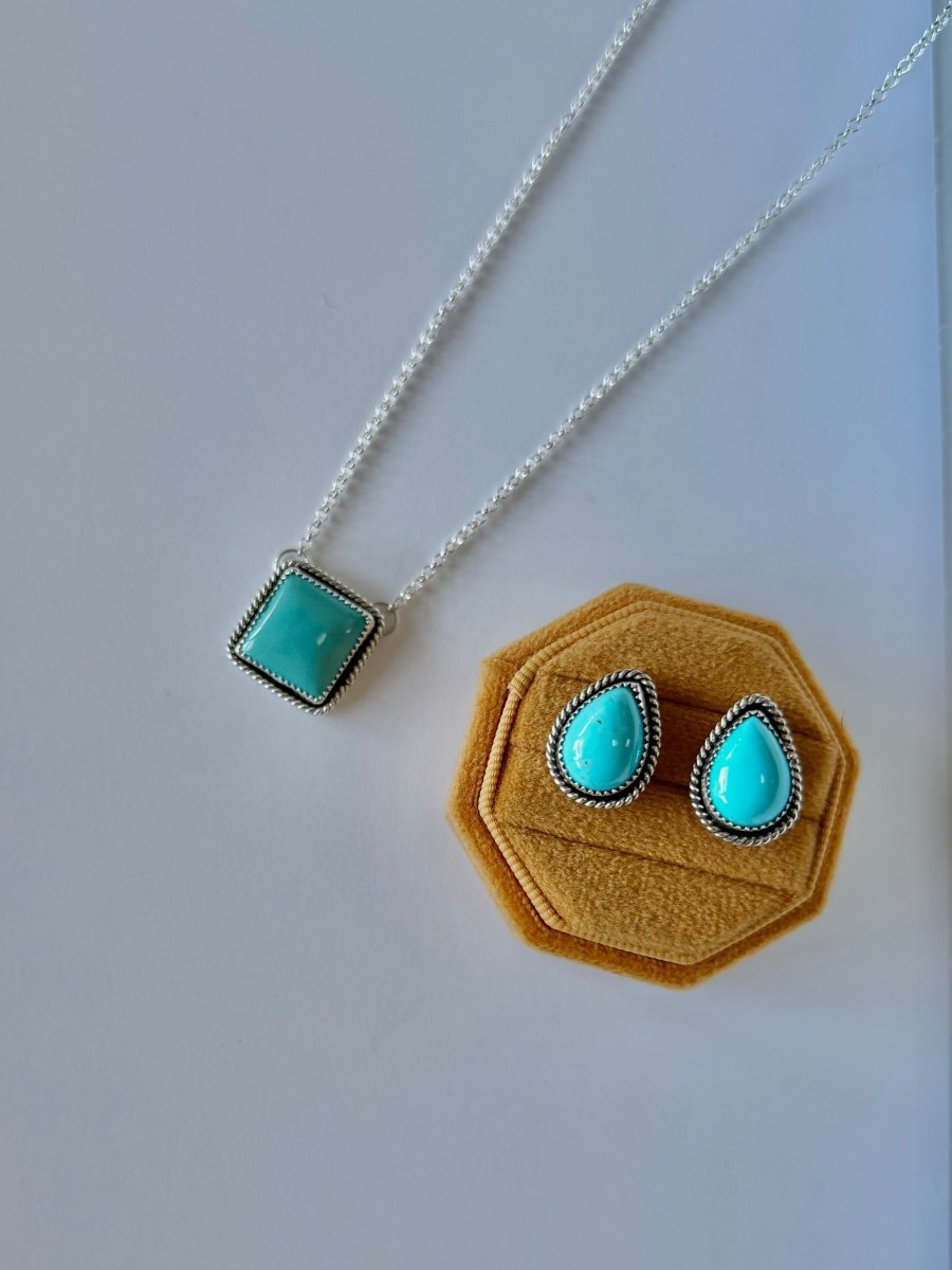Seneca Pink Conch/Turquoise Earring + Necklace Set - Horseshoe J & Co.